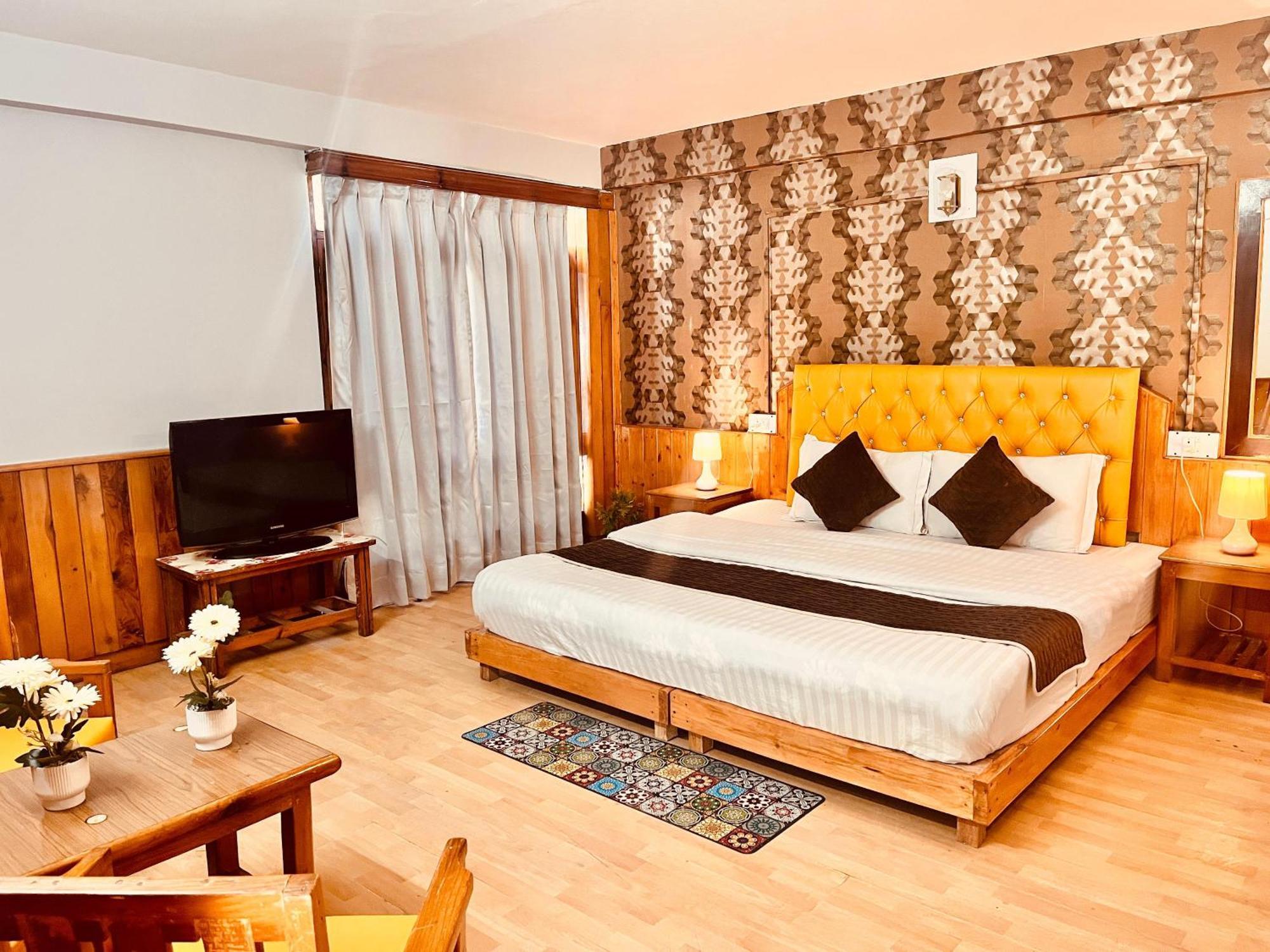 The Ganga Lodge - Affordable Luxury Stay Near Mall Road Manali Exterior photo