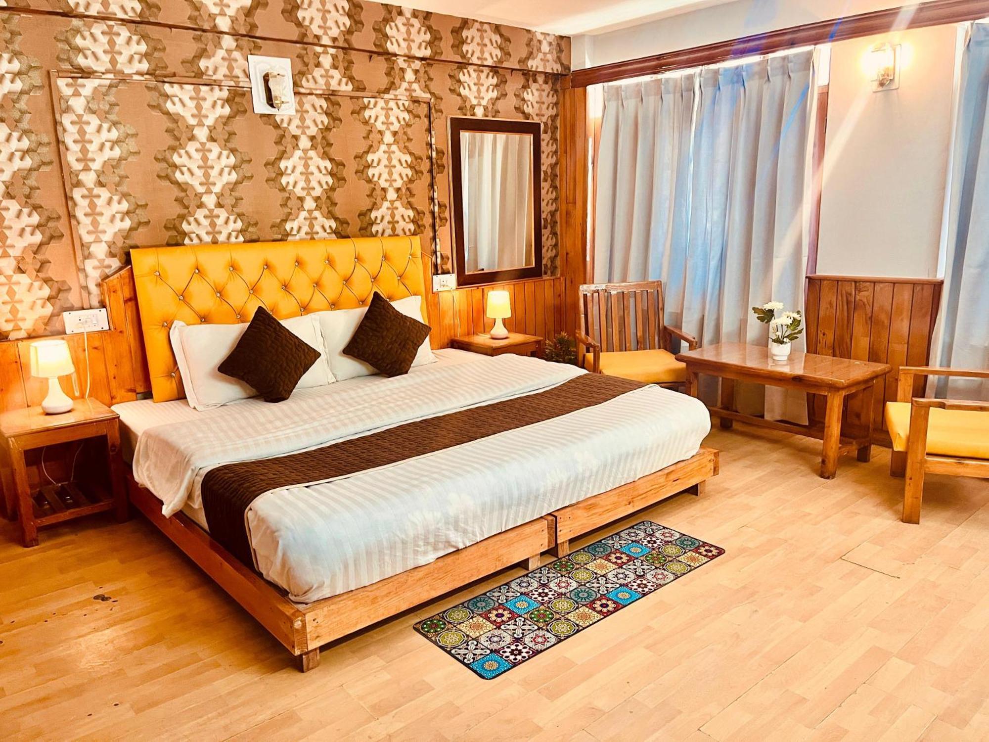 The Ganga Lodge - Affordable Luxury Stay Near Mall Road Manali Exterior photo