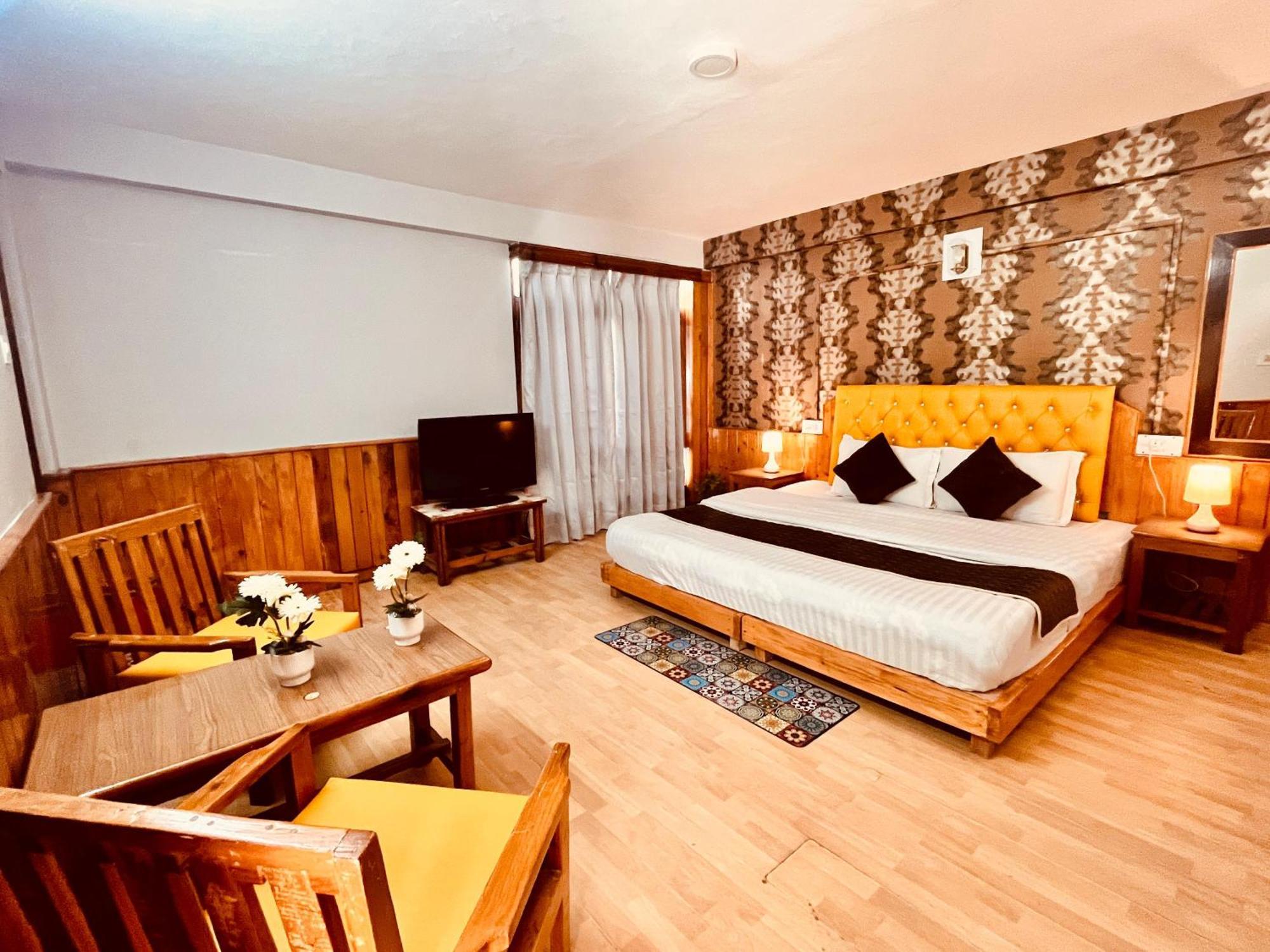 The Ganga Lodge - Affordable Luxury Stay Near Mall Road Manali Exterior photo