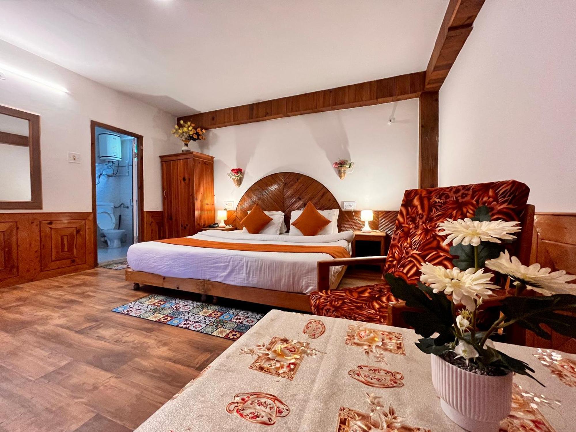 The Ganga Lodge - Affordable Luxury Stay Near Mall Road Manali Exterior photo