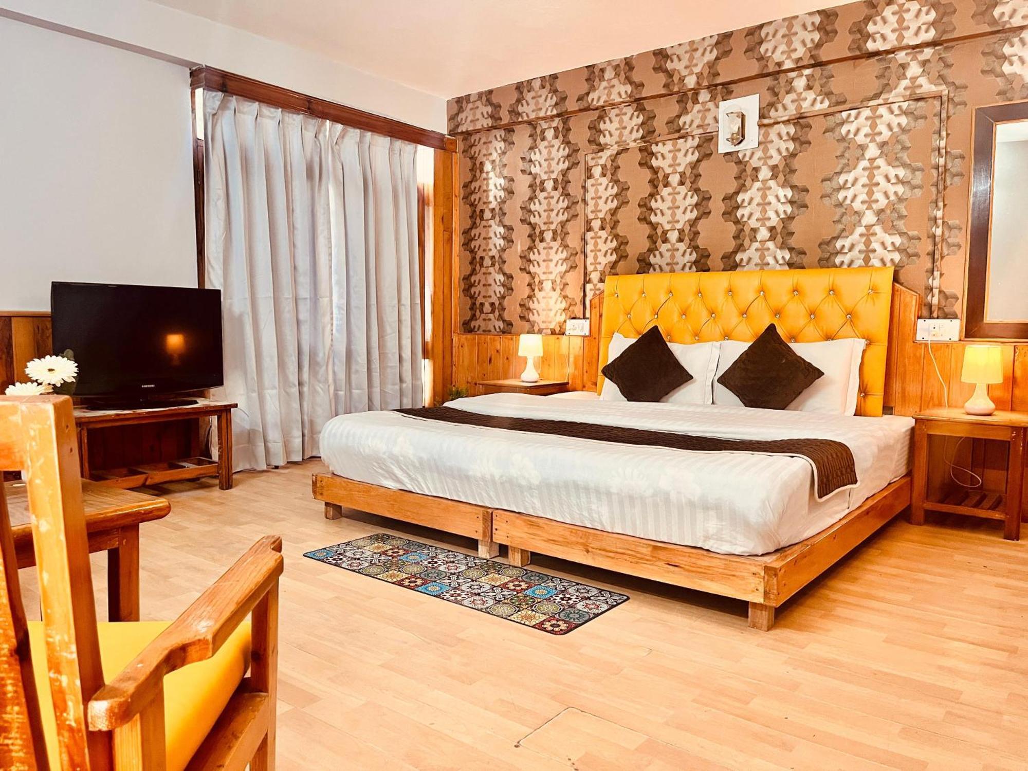 The Ganga Lodge - Affordable Luxury Stay Near Mall Road Manali Exterior photo