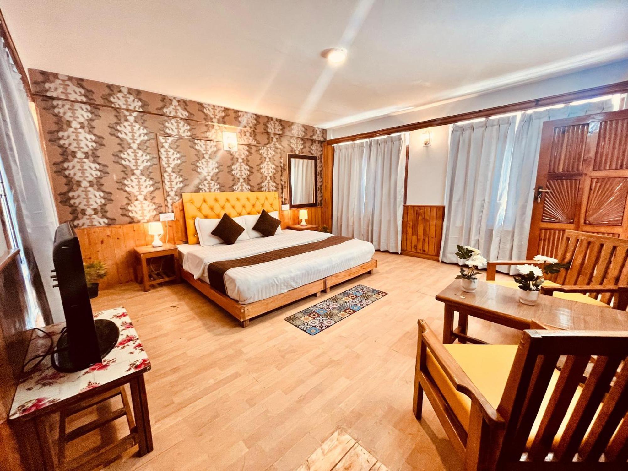 The Ganga Lodge - Affordable Luxury Stay Near Mall Road Manali Exterior photo